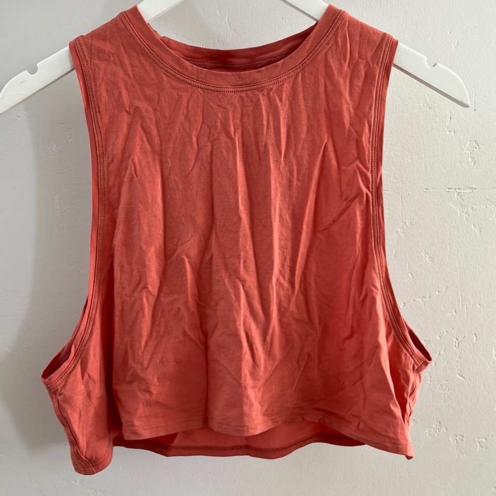 Lululemon tank